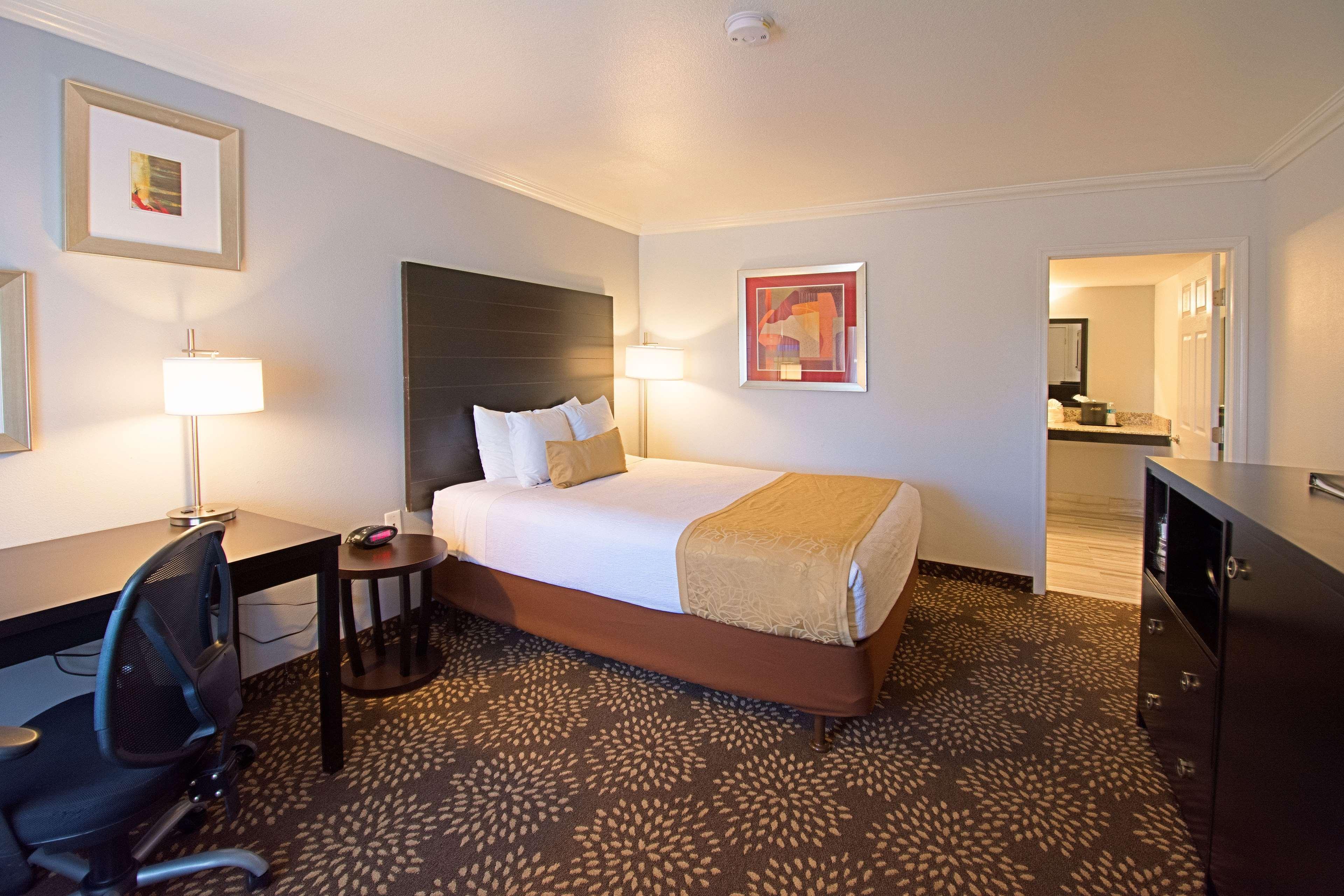 Best Western Yuma Mall Hotel & Suites Exterior photo