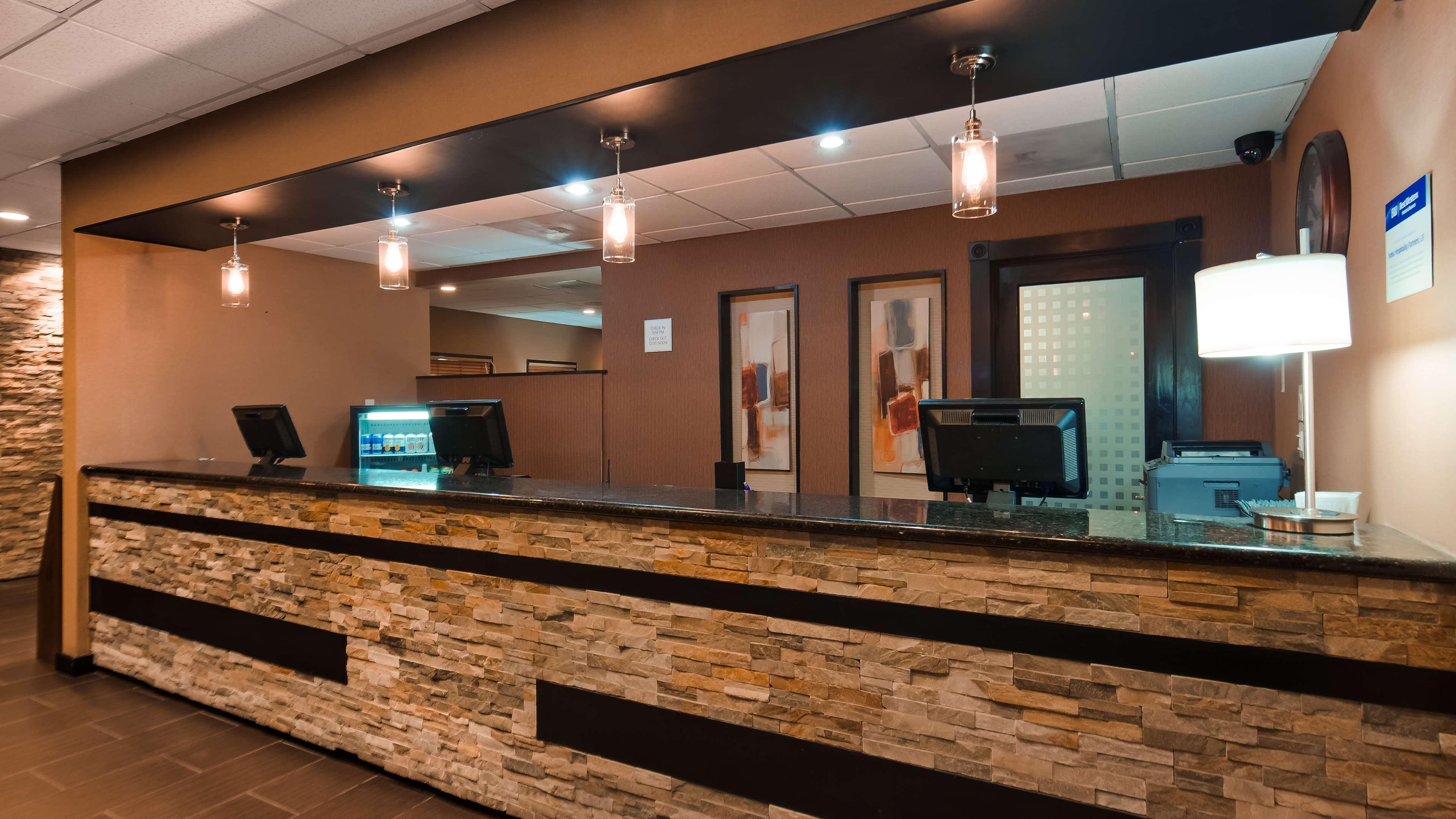 Best Western Yuma Mall Hotel & Suites Exterior photo