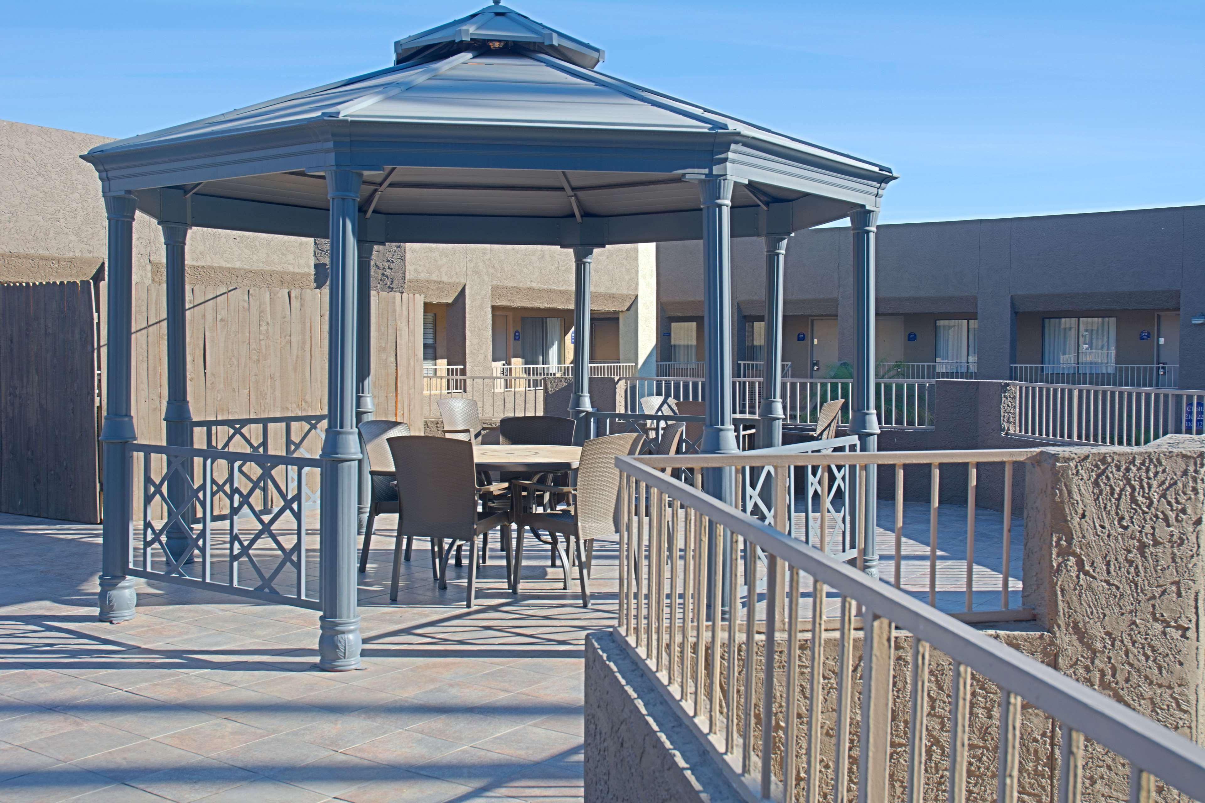 Best Western Yuma Mall Hotel & Suites Exterior photo