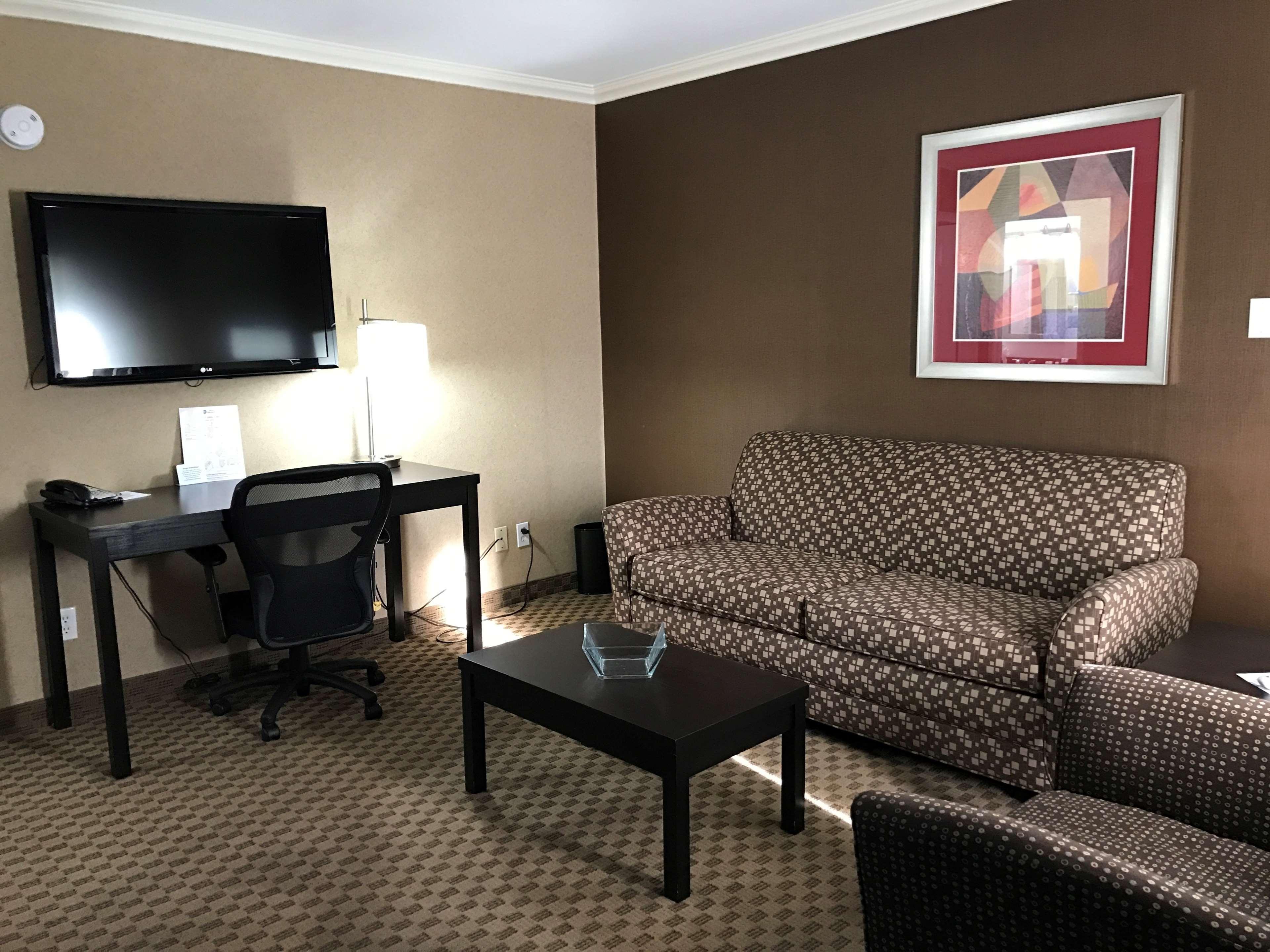 Best Western Yuma Mall Hotel & Suites Exterior photo