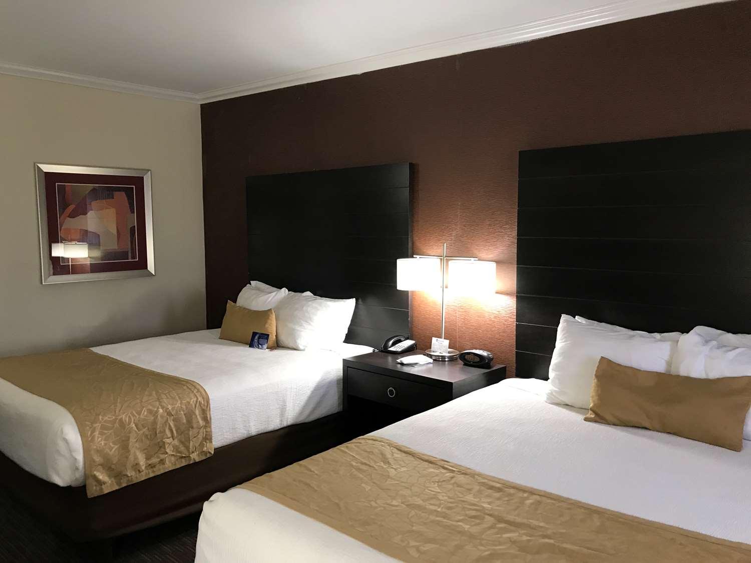 Best Western Yuma Mall Hotel & Suites Exterior photo