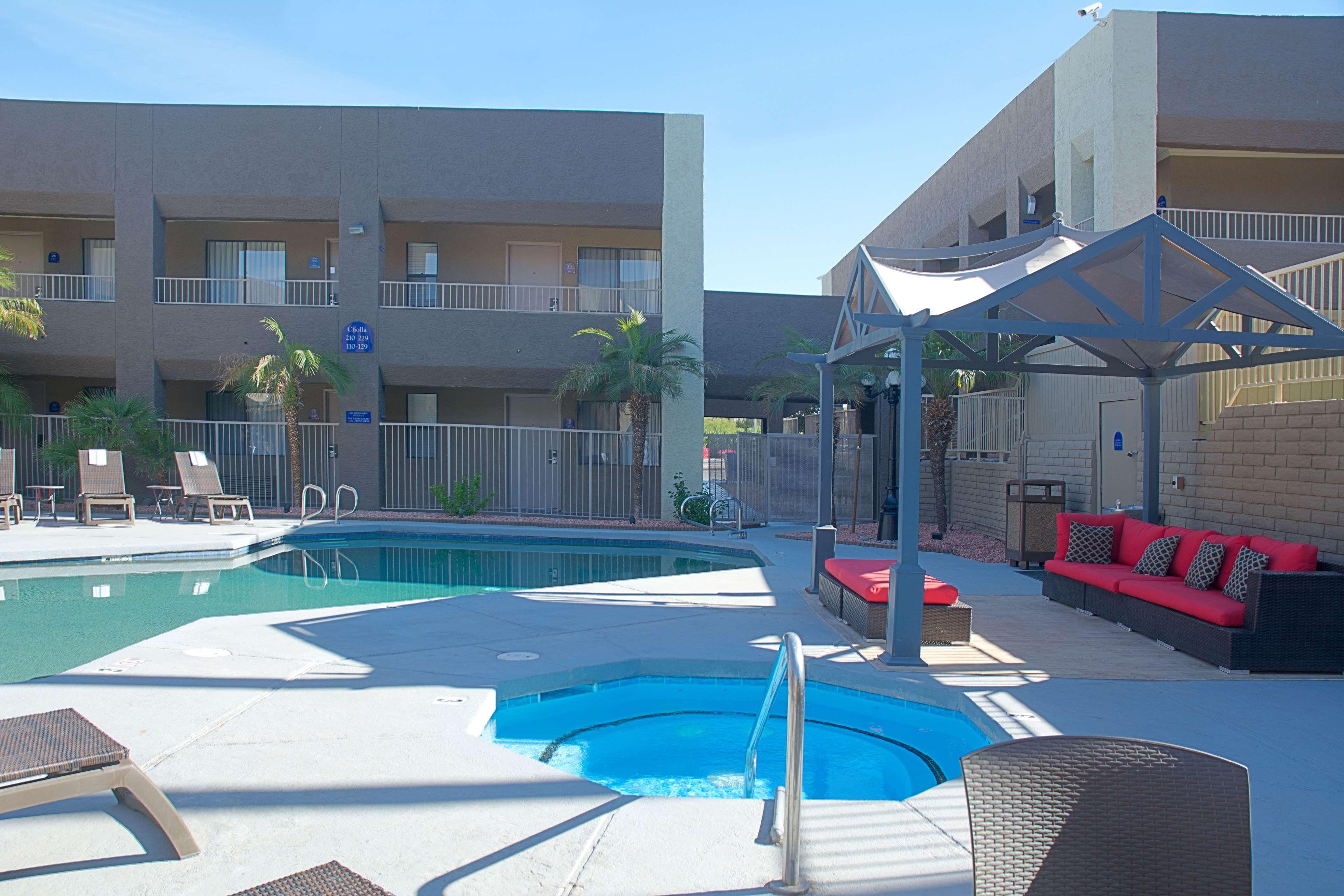 Best Western Yuma Mall Hotel & Suites Exterior photo