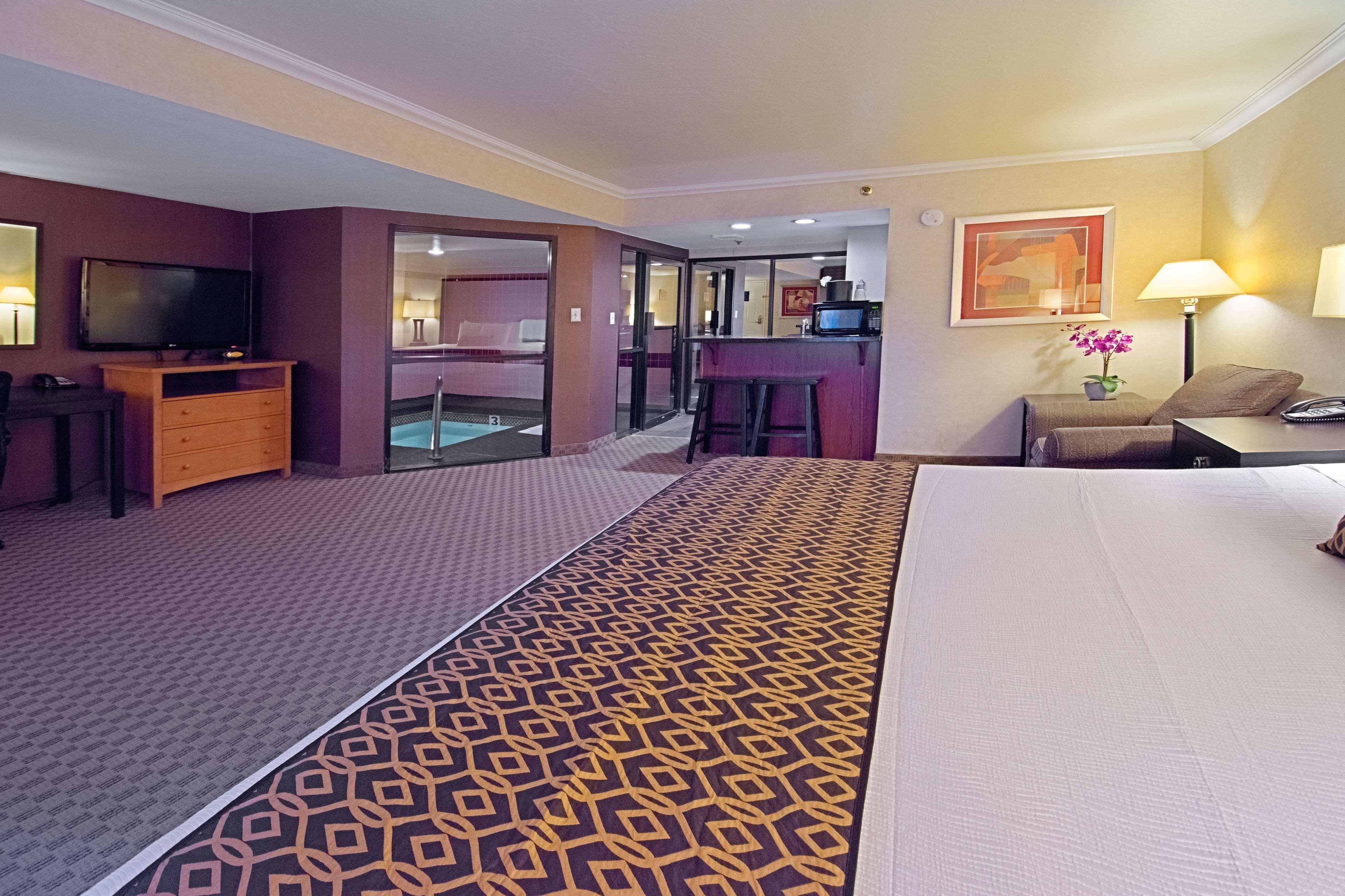 Best Western Yuma Mall Hotel & Suites Exterior photo